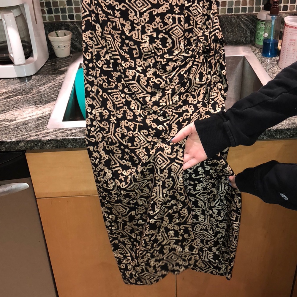 Dress - Picture 2 of 4